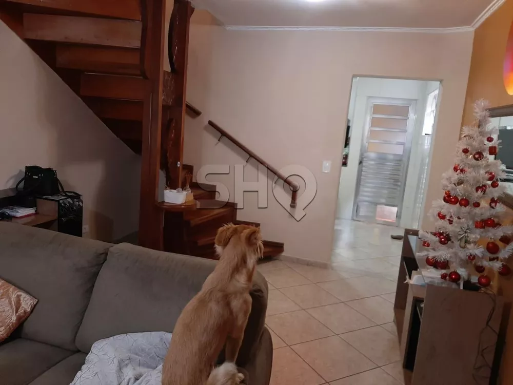 Sobrado à venda com 4 quartos, 151m² - Foto 1