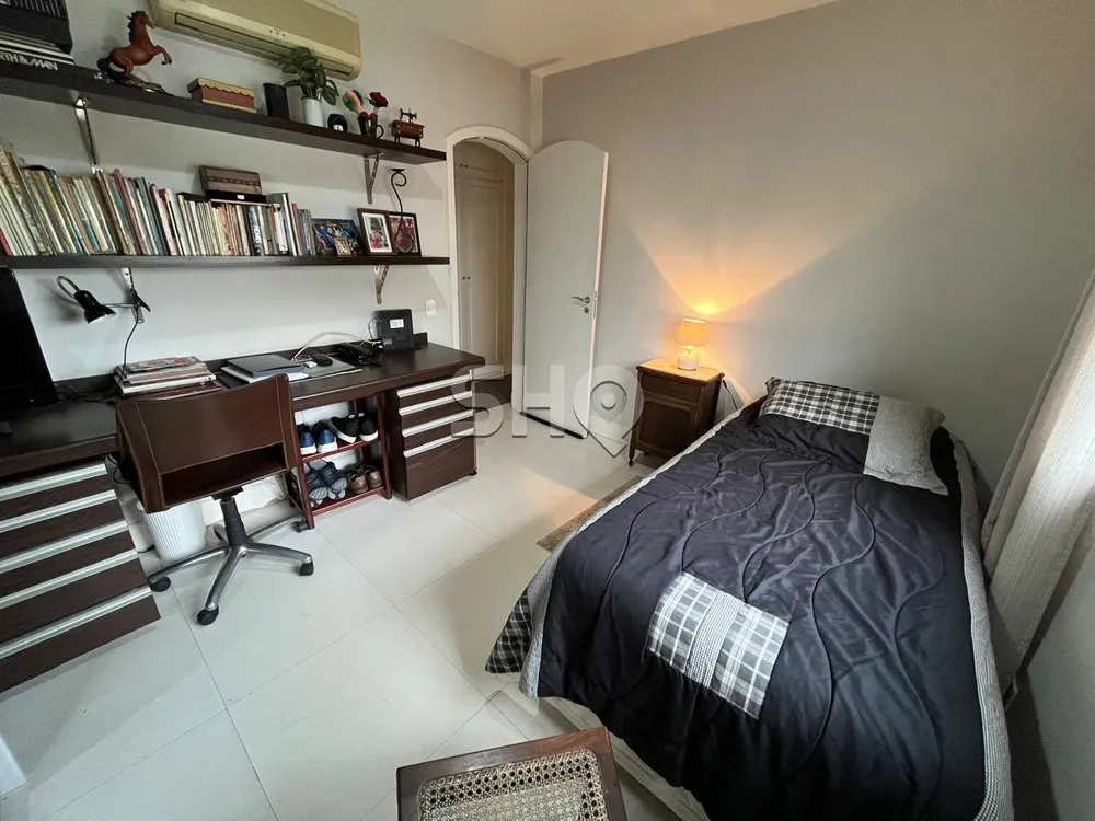 Apartamento, 3 quartos, 170 m² - Foto 2