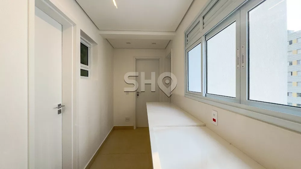 Apartamento à venda com 3 quartos, 244m² - Foto 5