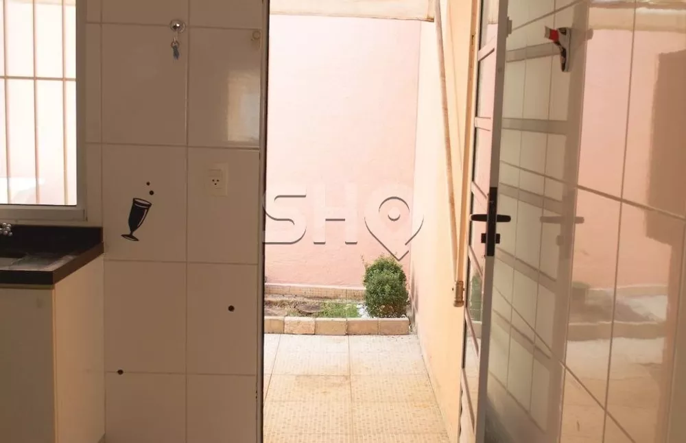 Casa à venda com 2 quartos, 75m² - Foto 4