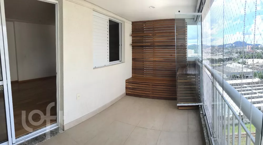 Apartamento à venda com 2 quartos, 79m² - Foto 5