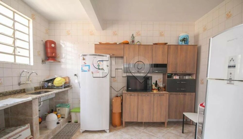 Sobrado à venda com 4 quartos, 275m² - Foto 2
