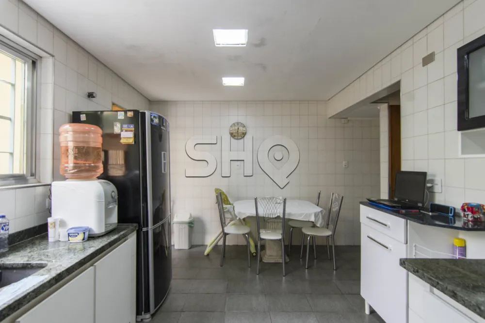 Sobrado, 3 quartos, 273 m² - Foto 1