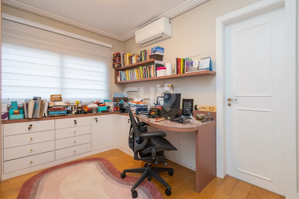 Apartamento, 3 quartos, 190 m² - Foto 1