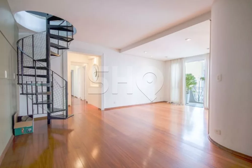 Cobertura, 3 quartos, 243 m² - Foto 4