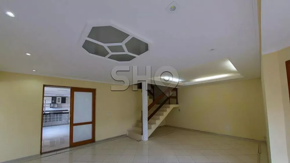 Sobrado à venda com 3 quartos, 170m² - Foto 2