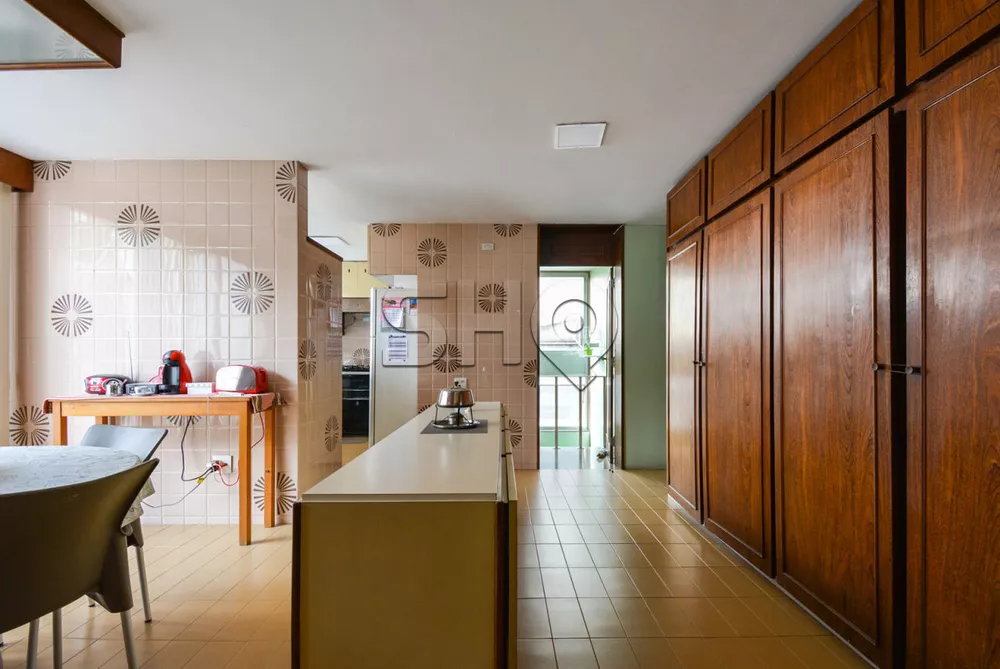 Casa à venda com 4 quartos, 600m² - Foto 12