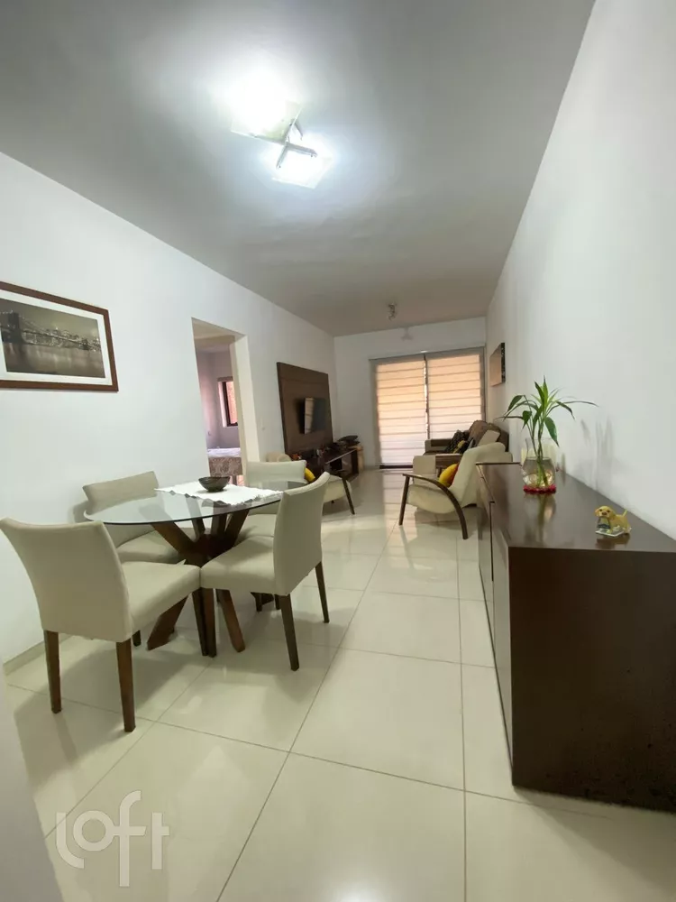 Apartamento à venda com 2 quartos, 70m² - Foto 1