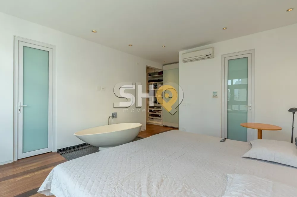 Apartamento à venda com 3 quartos, 239m² - Foto 4