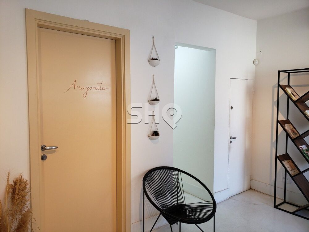 Sobrado à venda com 4 quartos, 180m² - Foto 1