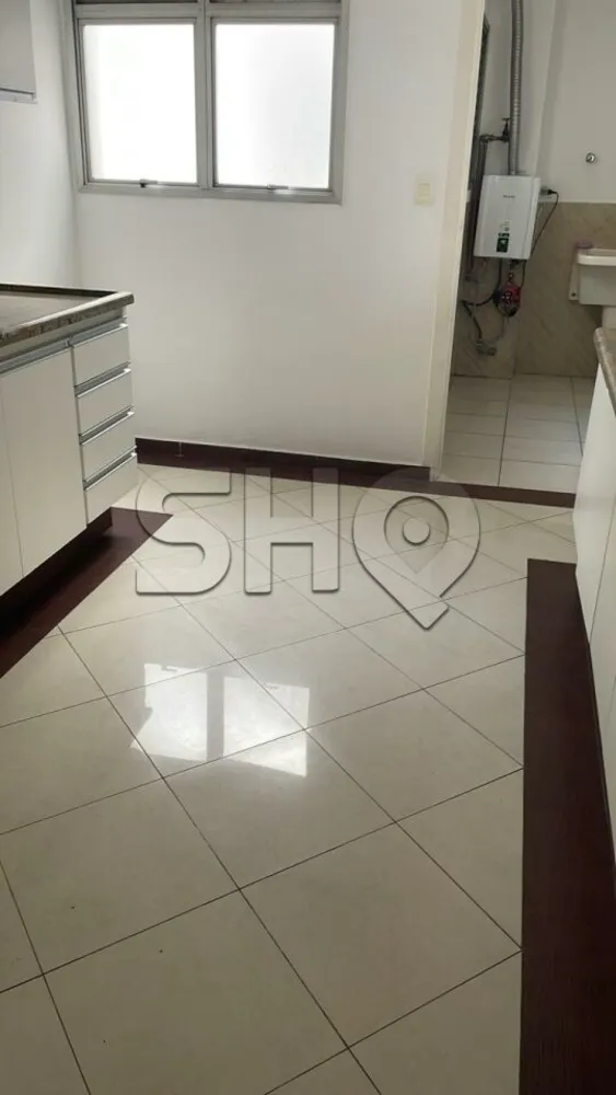 Apartamento, 3 quartos, 243 m² - Foto 2
