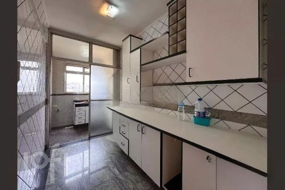 Apartamento à venda com 2 quartos, 63m² - Foto 3