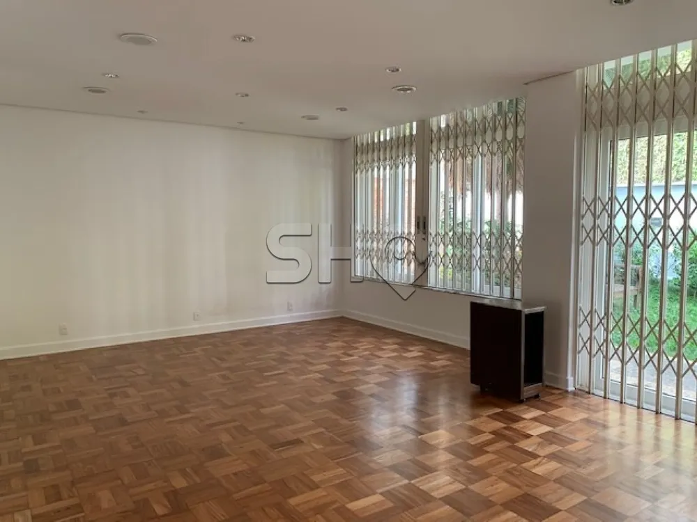 Sobrado, 3 quartos, 700 m² - Foto 1