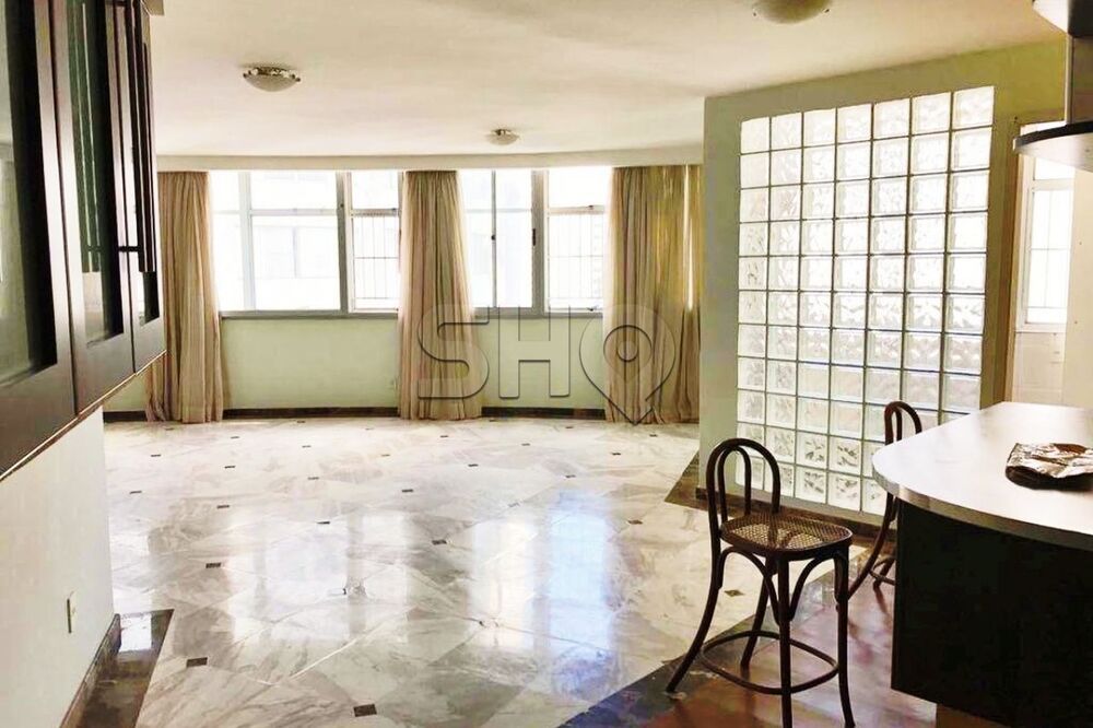 Apartamento à venda com 3 quartos, 177m² - Foto 1