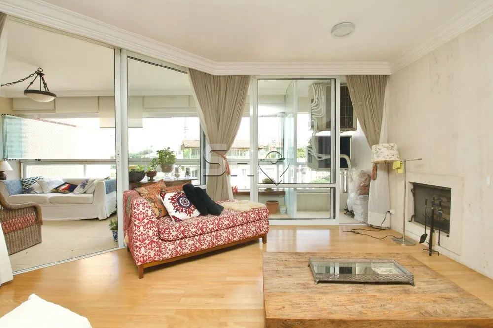 Apartamento, 4 quartos, 192 m² - Foto 1