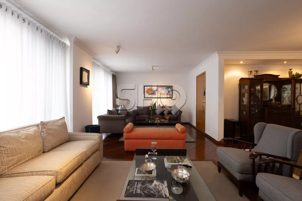 Apartamento à venda com 3 quartos, 228m² - Foto 6