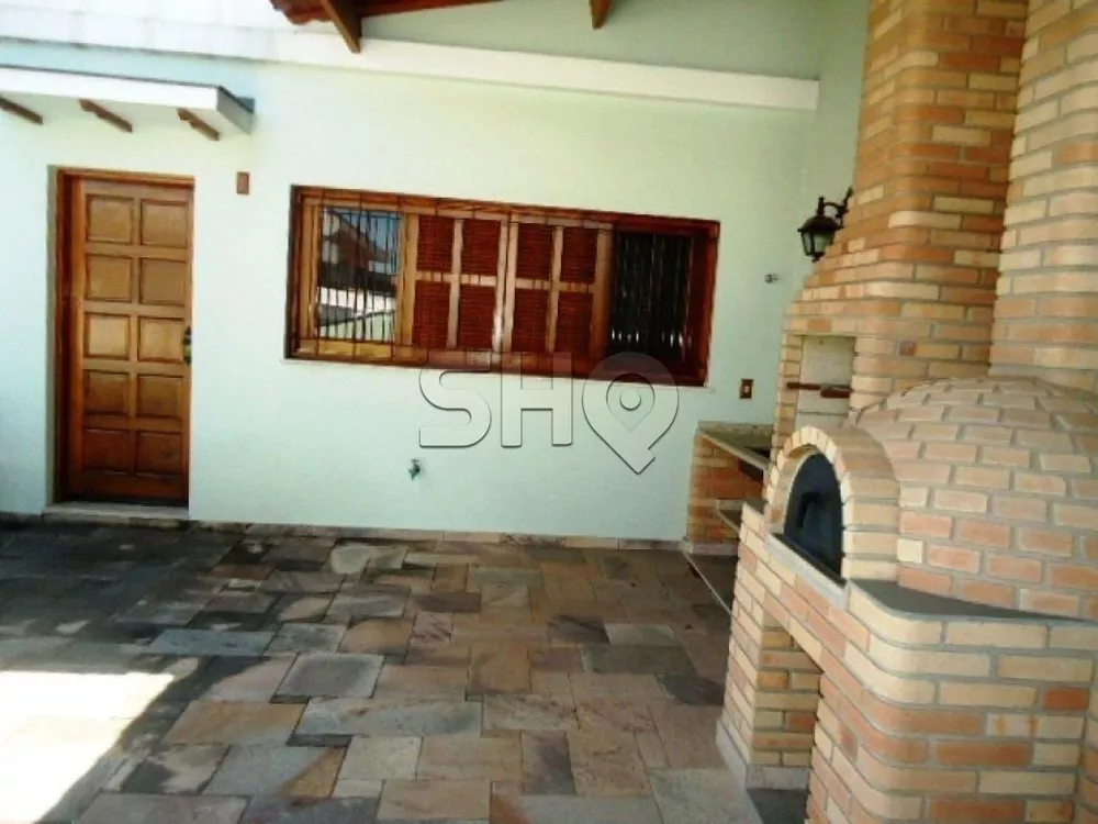 Sobrado à venda com 4 quartos, 320m² - Foto 2