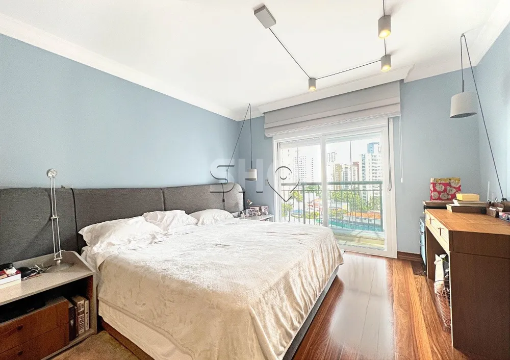 Apartamento, 4 quartos, 226 m² - Foto 1
