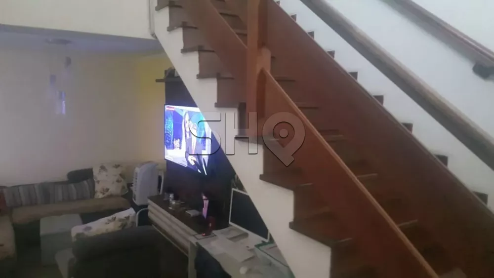 Sobrado à venda com 3 quartos, 300m² - Foto 1