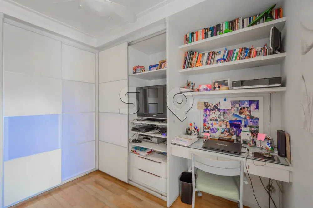Apartamento, 4 quartos, 240 m² - Foto 1