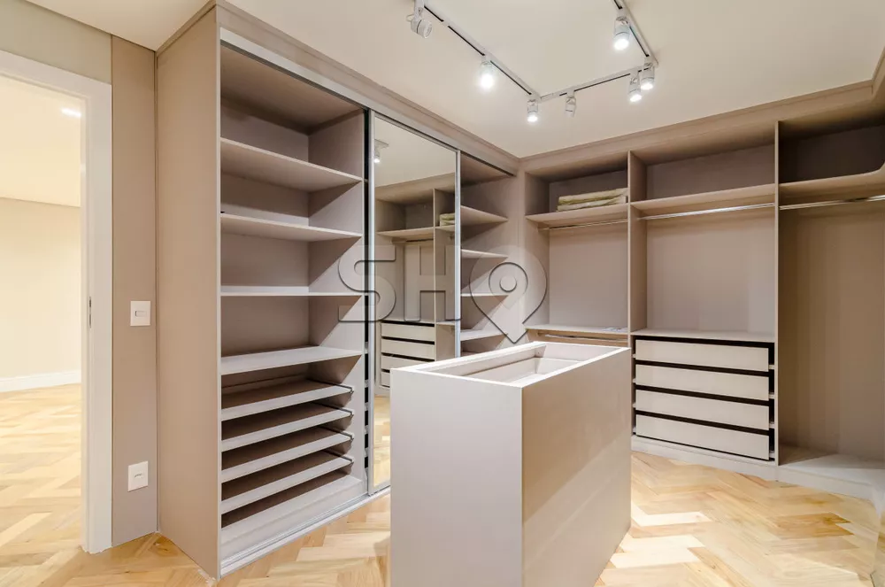 Apartamento, 3 quartos, 323 m² - Foto 2