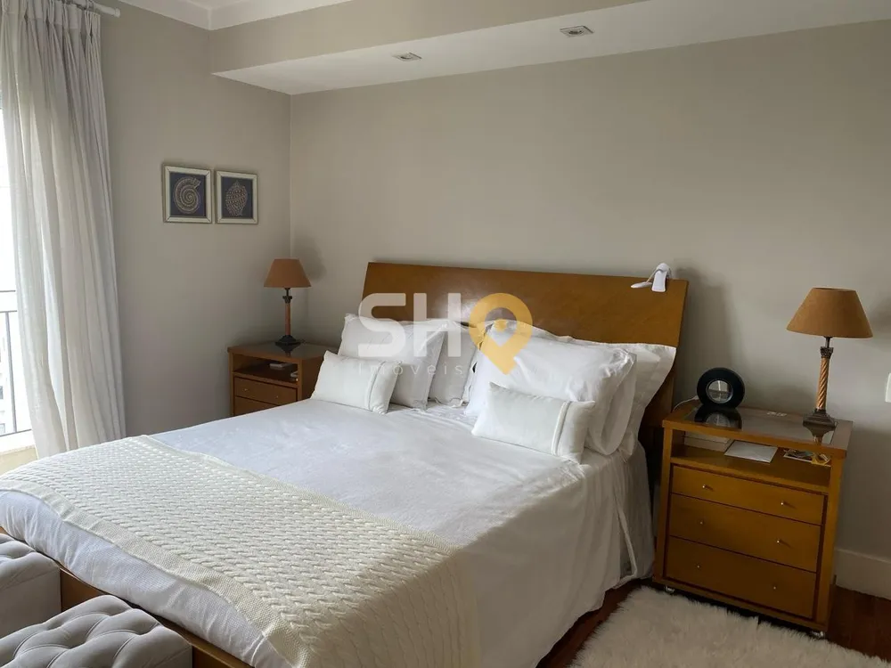 Apartamento, 3 quartos, 260 m² - Foto 1