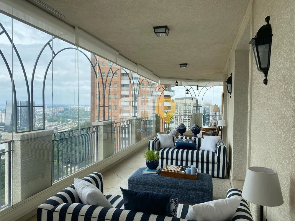 Apartamento, 3 quartos, 260 m² - Foto 2