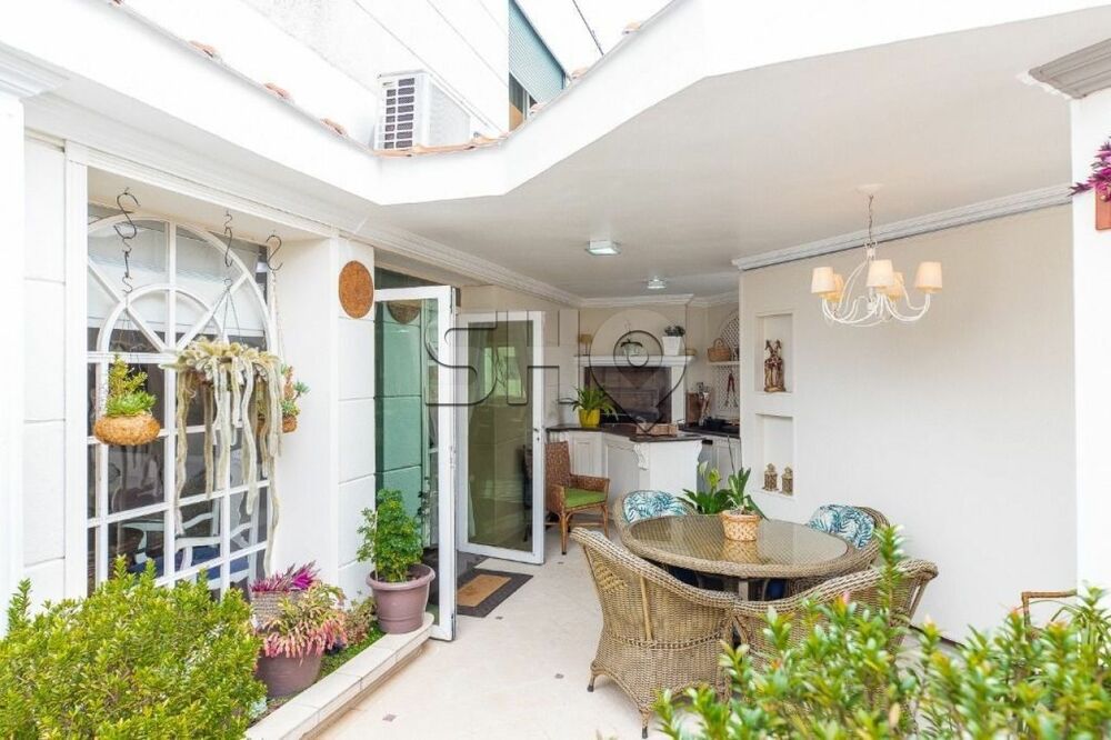 Cobertura à venda com 4 quartos, 202m² - Foto 2