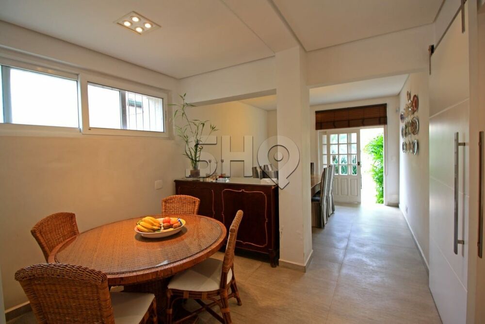 Sobrado à venda com 3 quartos, 330m² - Foto 11