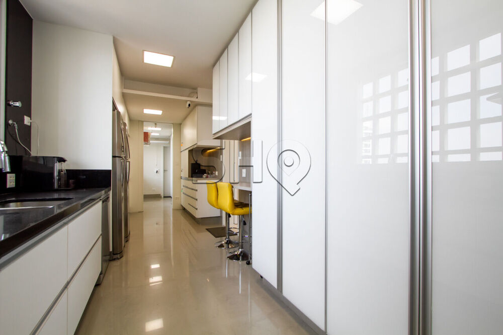 Apartamento, 3 quartos, 200 m² - Foto 1