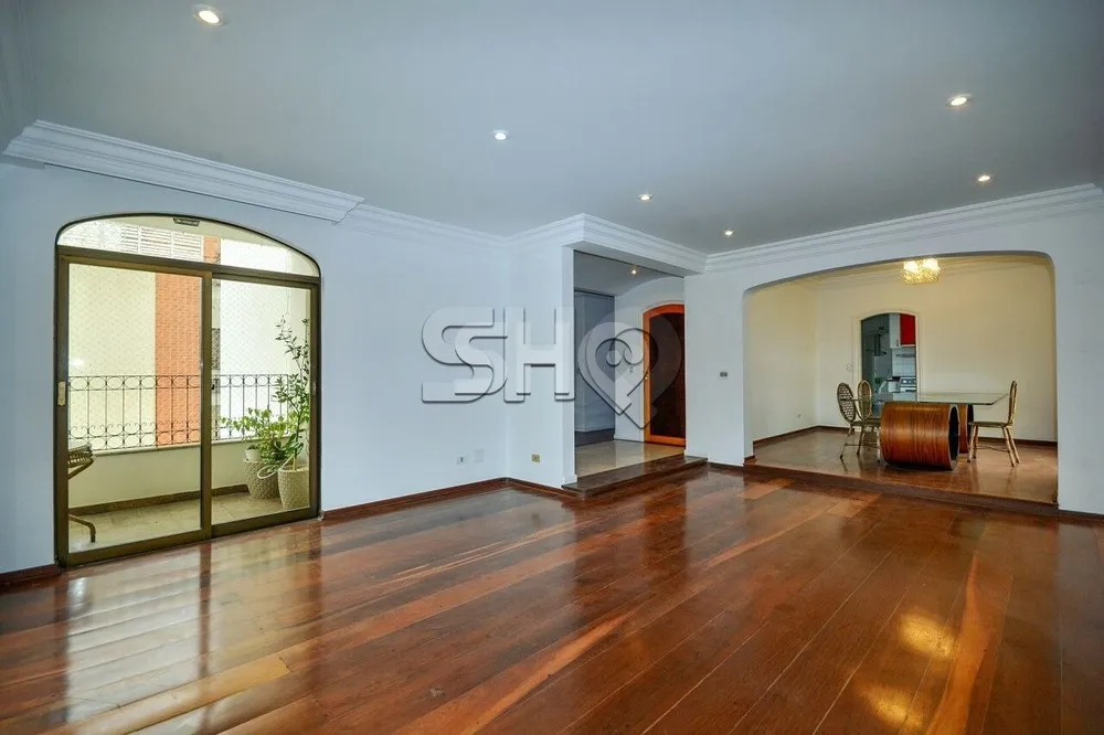 Apartamento, 3 quartos, 215 m² - Foto 2