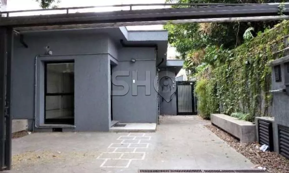 Casa Comercial à venda com 2 quartos, 132m² - Foto 2