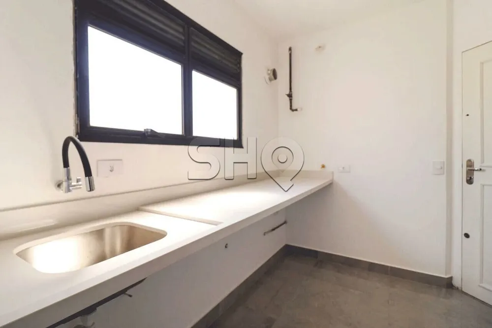 Cobertura, 3 quartos, 238 m² - Foto 2