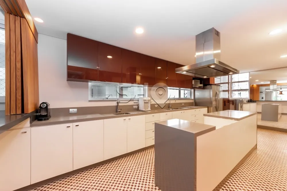Apartamento, 3 quartos, 198 m² - Foto 1