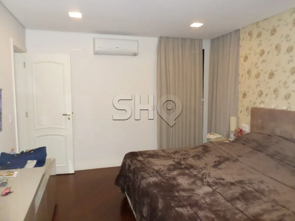 Apartamento, 4 quartos, 202 m² - Foto 1