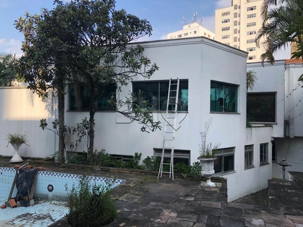 Casa Comercial para alugar com 8 quartos, 1465m² - Foto 2