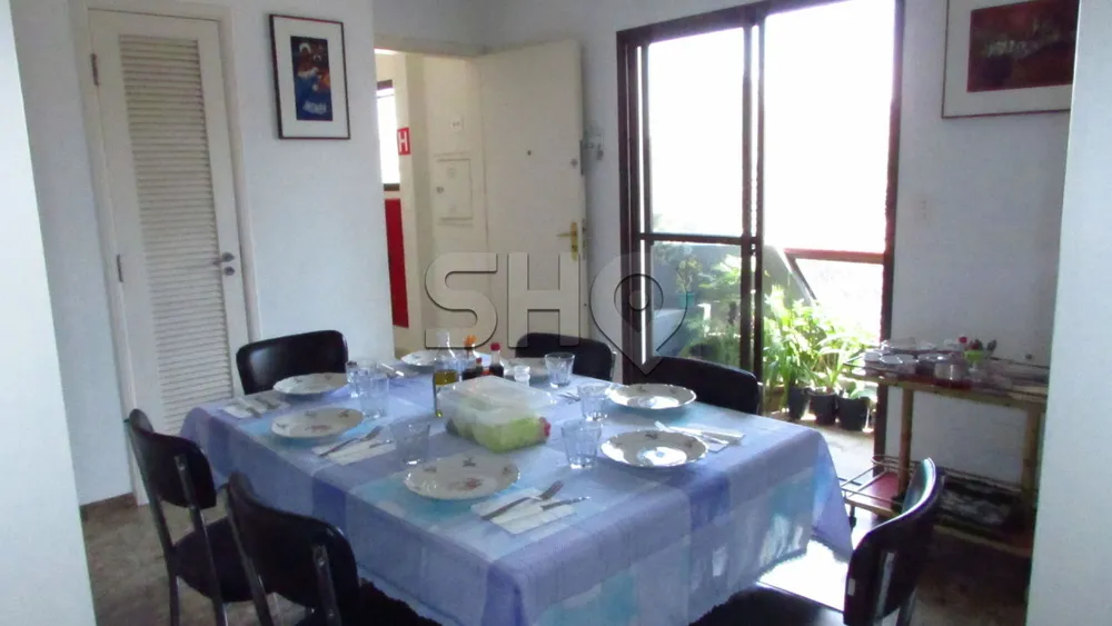Apartamento, 3 quartos, 226 m² - Foto 1