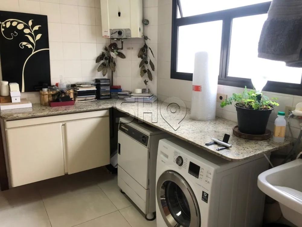 Apartamento, 3 quartos, 240 m² - Foto 2