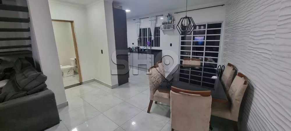 Sobrado à venda com 3 quartos, 400m² - Foto 4