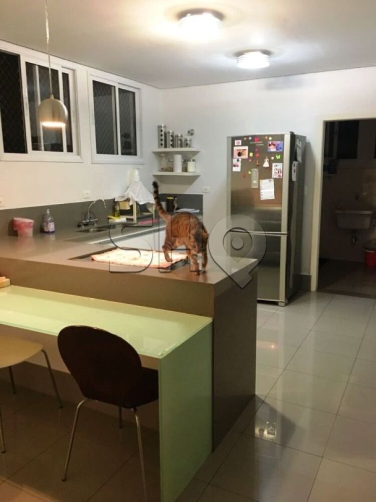 Apartamento, 4 quartos, 209 m² - Foto 2