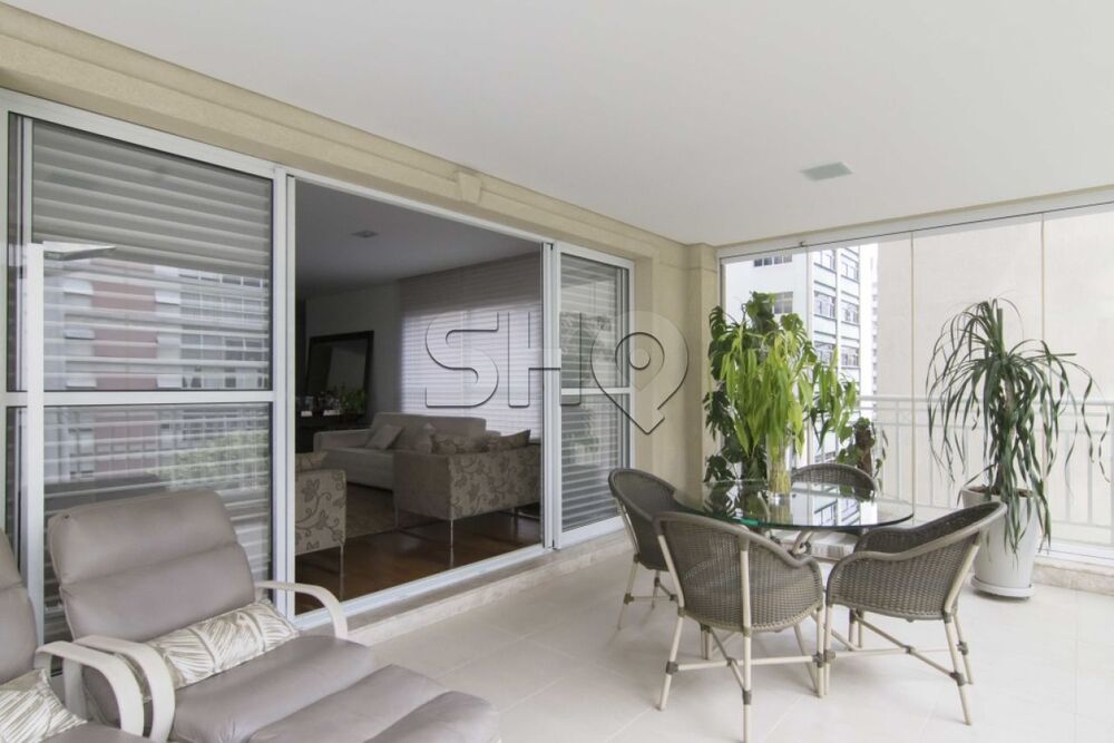 Apartamento à venda com 4 quartos, 302m² - Foto 4