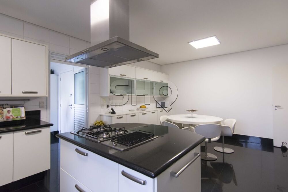 Apartamento à venda com 4 quartos, 302m² - Foto 17