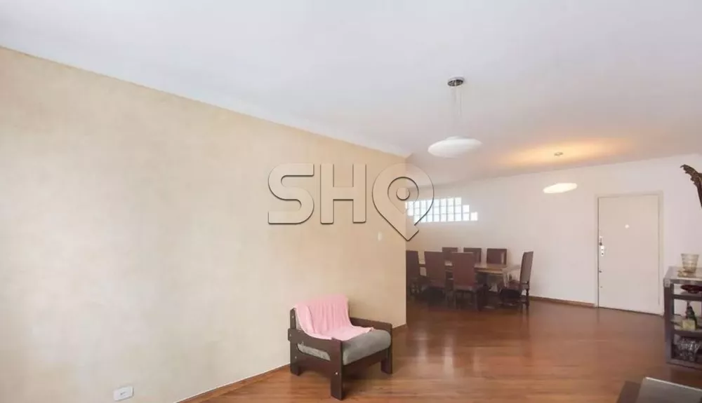 Apartamento à venda com 3 quartos, 140m² - Foto 3