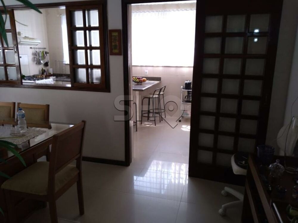 Sobrado à venda com 4 quartos, 210m² - Foto 4