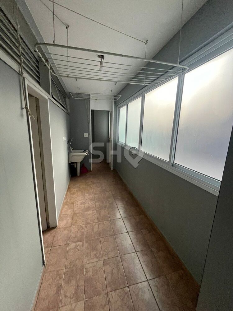 Apartamento à venda com 3 quartos, 94m² - Foto 2