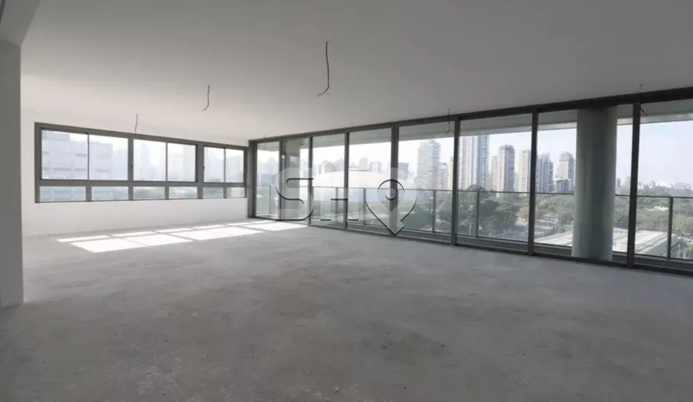 Apartamento à venda com 4 quartos, 355m² - Foto 1