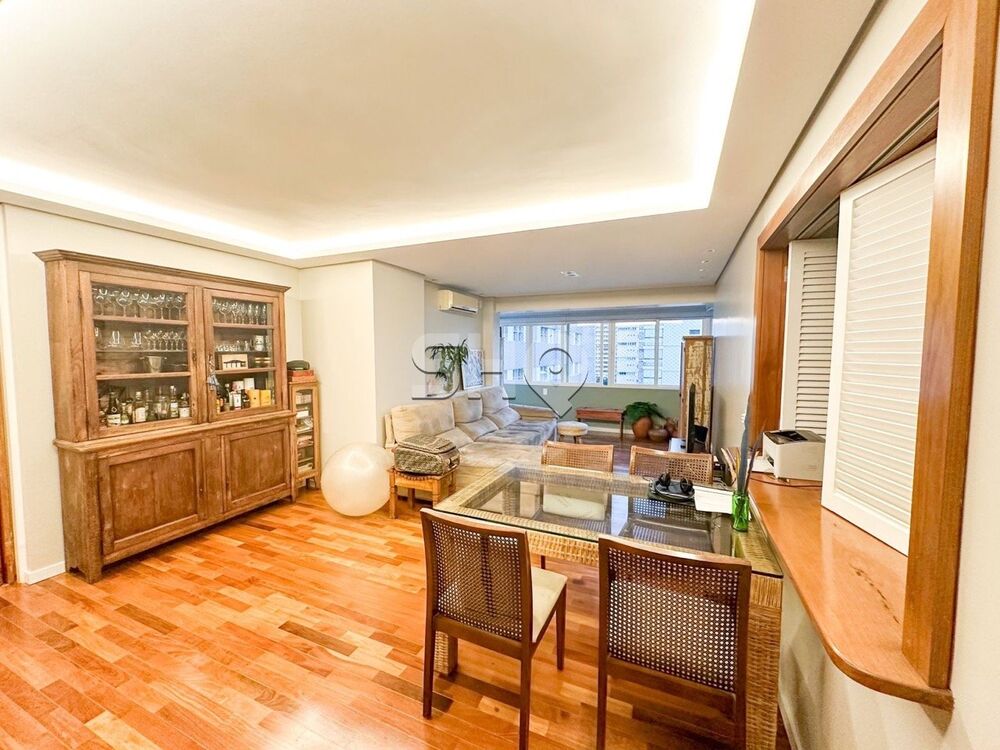 Apartamento à venda com 2 quartos, 130m² - Foto 1