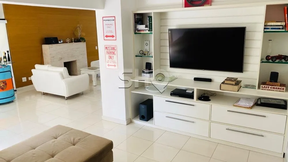 Apartamento, 3 quartos, 198 m² - Foto 1