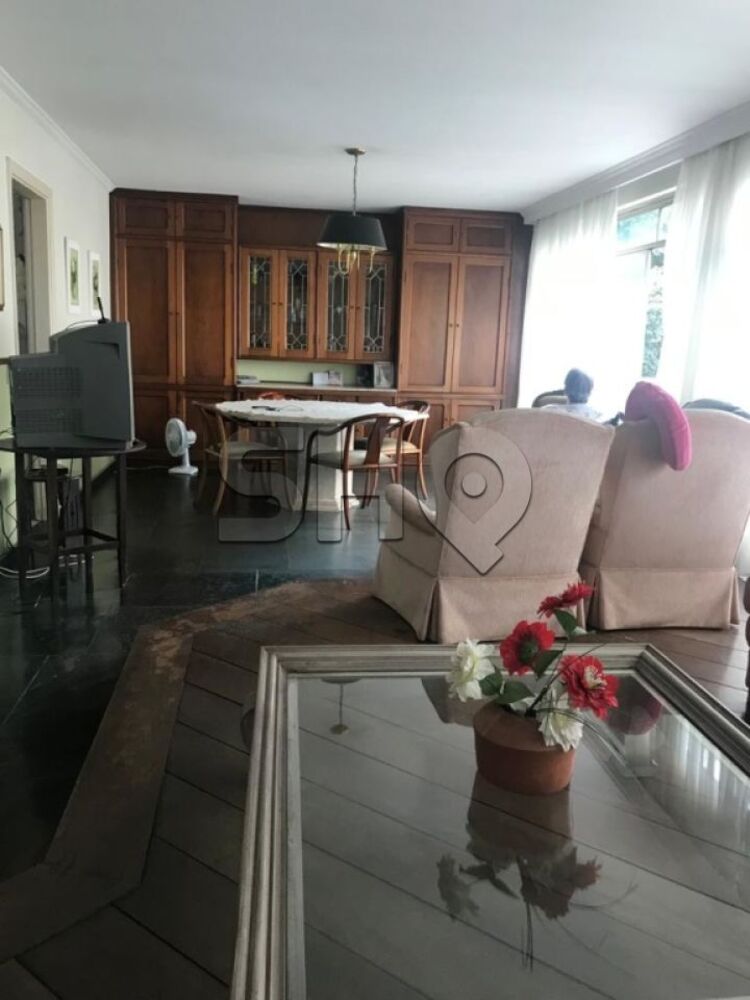 Apartamento, 3 quartos, 260 m² - Foto 10