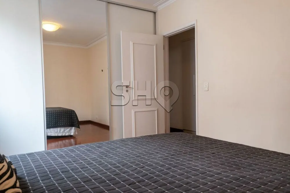 Apartamento, 3 quartos, 220 m² - Foto 2